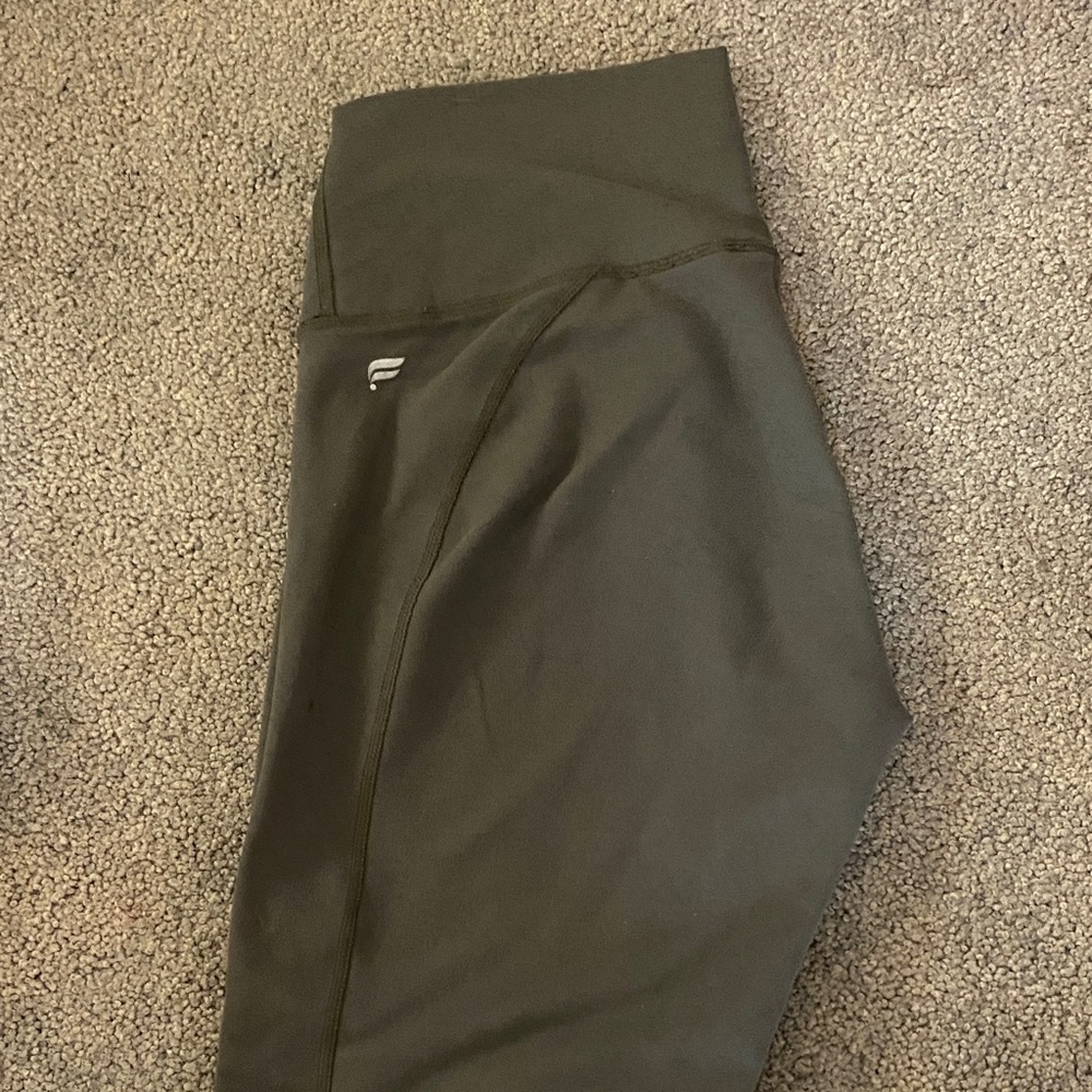Green Fabletics legging